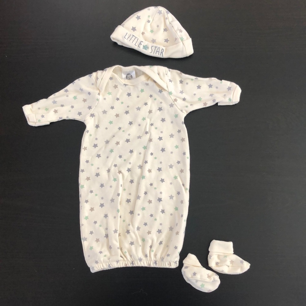NWOT preemie outfit
